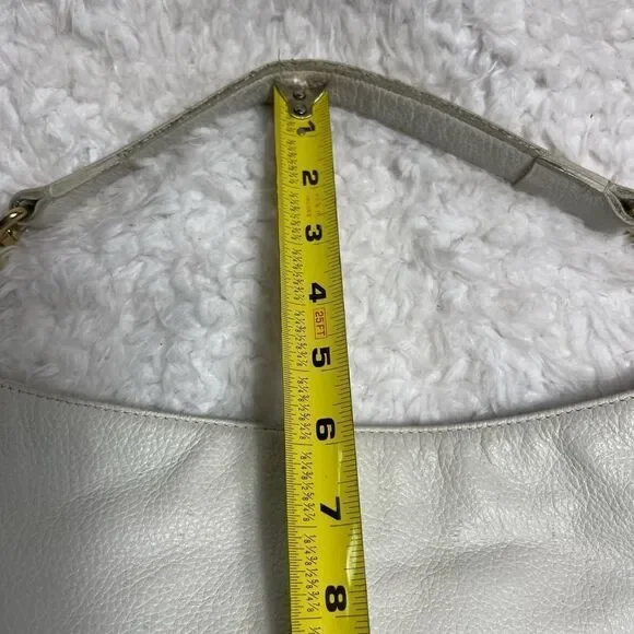 Dooney & Bourke white pebble leather large Hobo bag gold tone hardwares. - Picture 10 of 16
